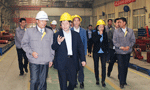 西安市委常委、常務(wù)副市長岳華峰蒞臨西瑪電機(jī)調(diào)研指導(dǎo)?！靼膊﹨R儀器儀表有限公司